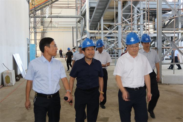 Die sechs Hauptleiter des Distrikts überwachten den Baufortschritt des Xingan...
