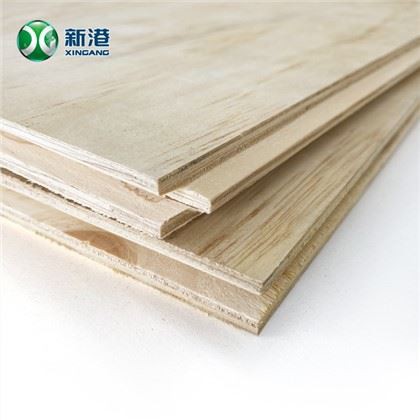 T&G Board 4x8 Kostengünstiger Hersteller von gerilltem Sperrholz aus Kiefernholz in China für die Dekoration