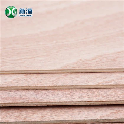 Handelsübliches E2glue-Sperrholz mit unterschiedlicher Dicke