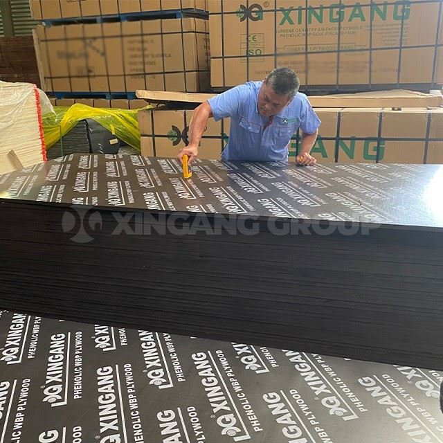 18mm Black Film Veneer Plywood Plastic Template Eucalyptus/poplar/pine Core Plywood